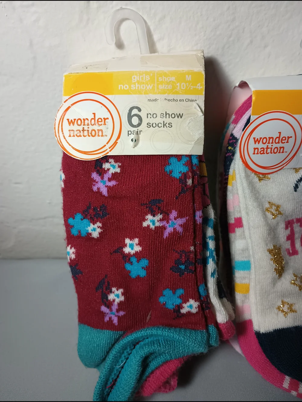Wonder Nation Girls' No Show Socks (3)